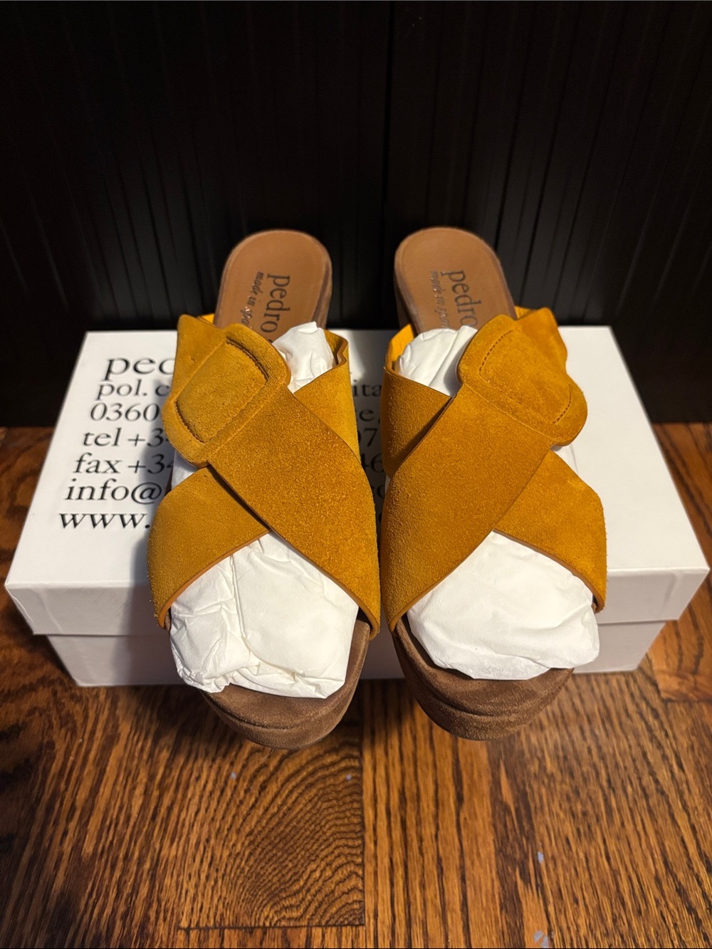 Pedro Garcia Yellow Suede Crisscross Platform Mules. EU size 40.5 US Size 10